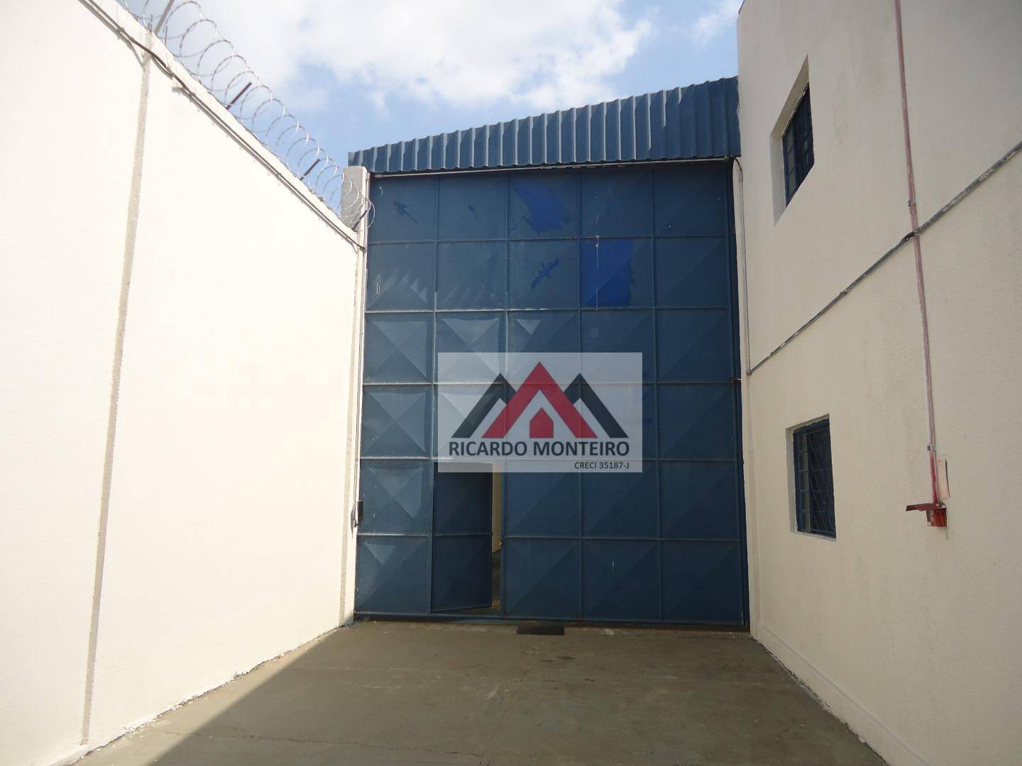 Depósito-Galpão-Armazém para alugar, 628m² - Foto 2