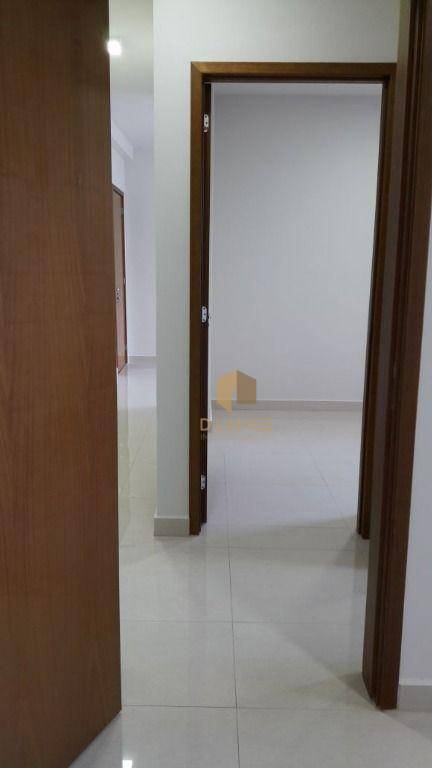 Apartamento à venda com 2 quartos, 56m² - Foto 3