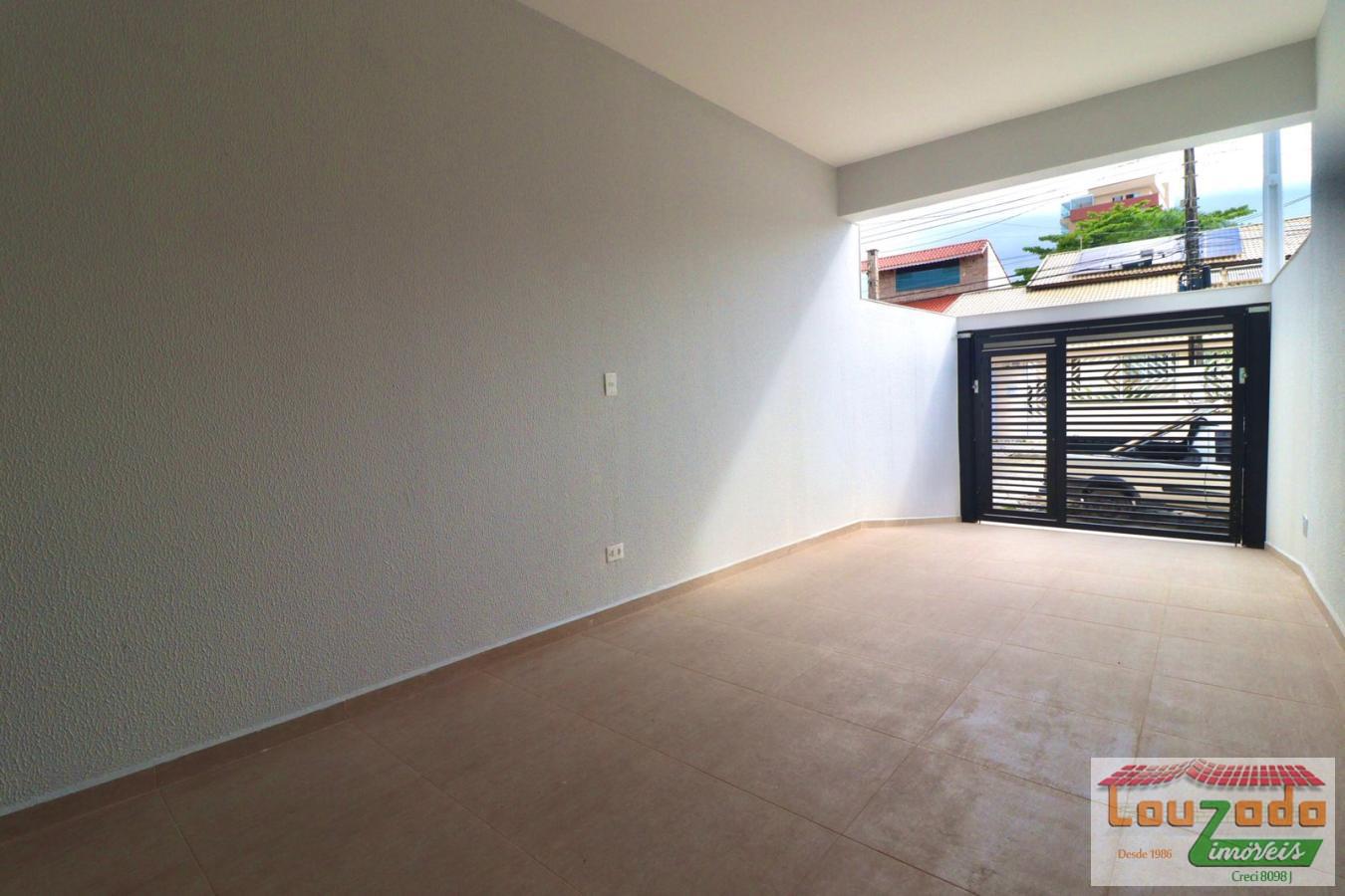 Casa à venda com 3 quartos, 160m² - Foto 2