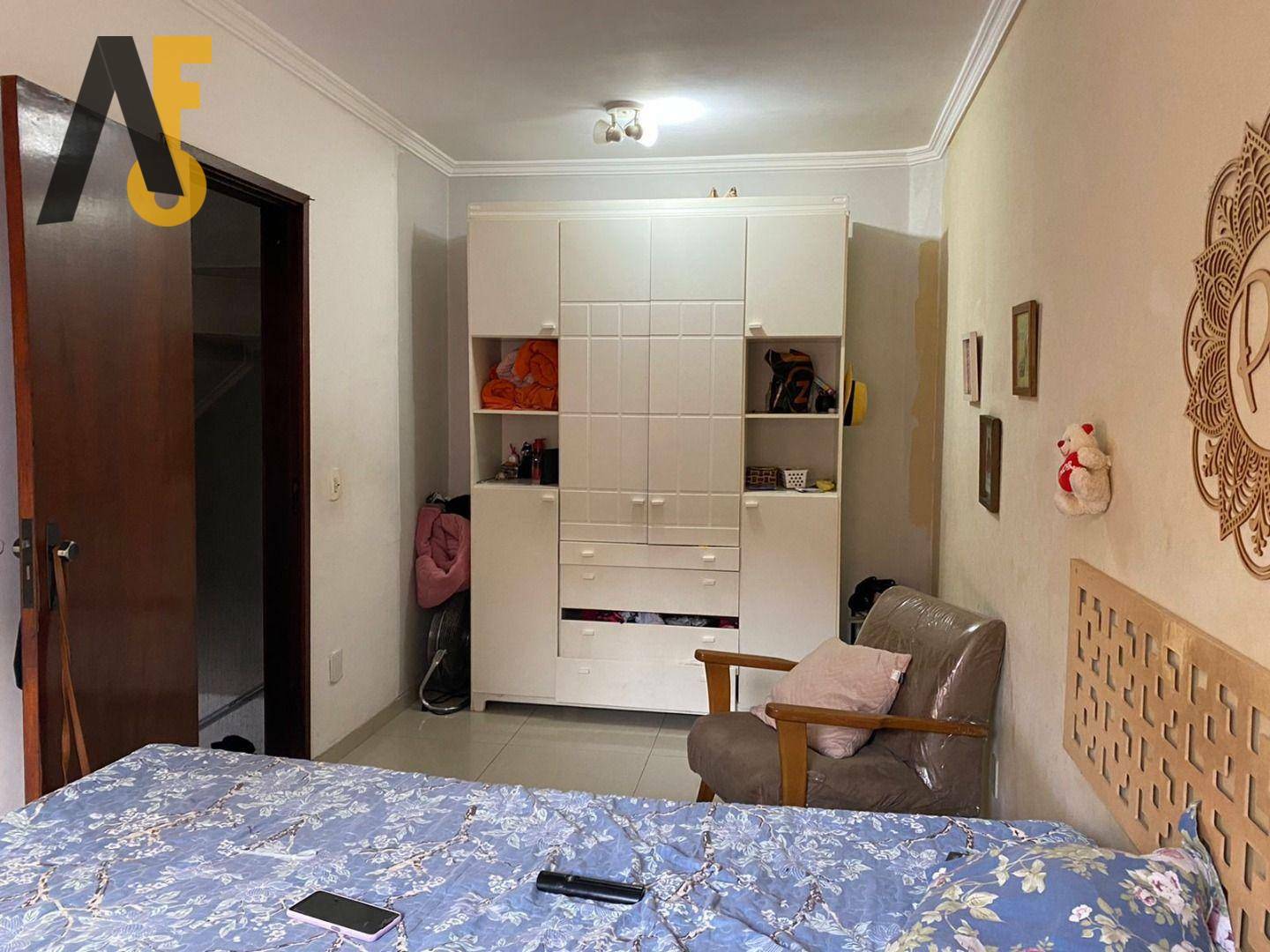 Casa à venda com 2 quartos, 67m² - Foto 9