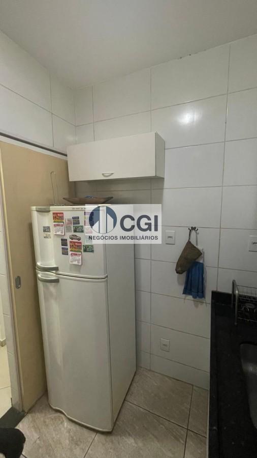 Apartamento à venda com 2 quartos, 70m² - Foto 25