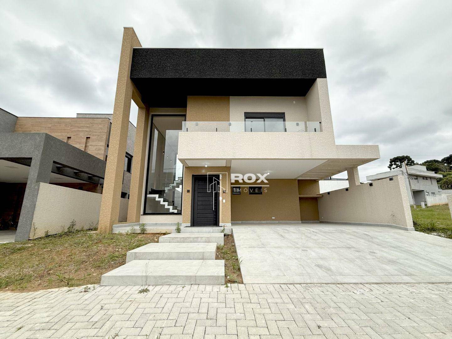 Casa de Condomínio à venda com 4 quartos, 225m² - Foto 3