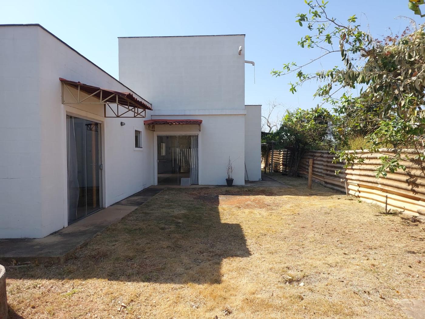 Casa à venda com 3 quartos, 250m² - Foto 7