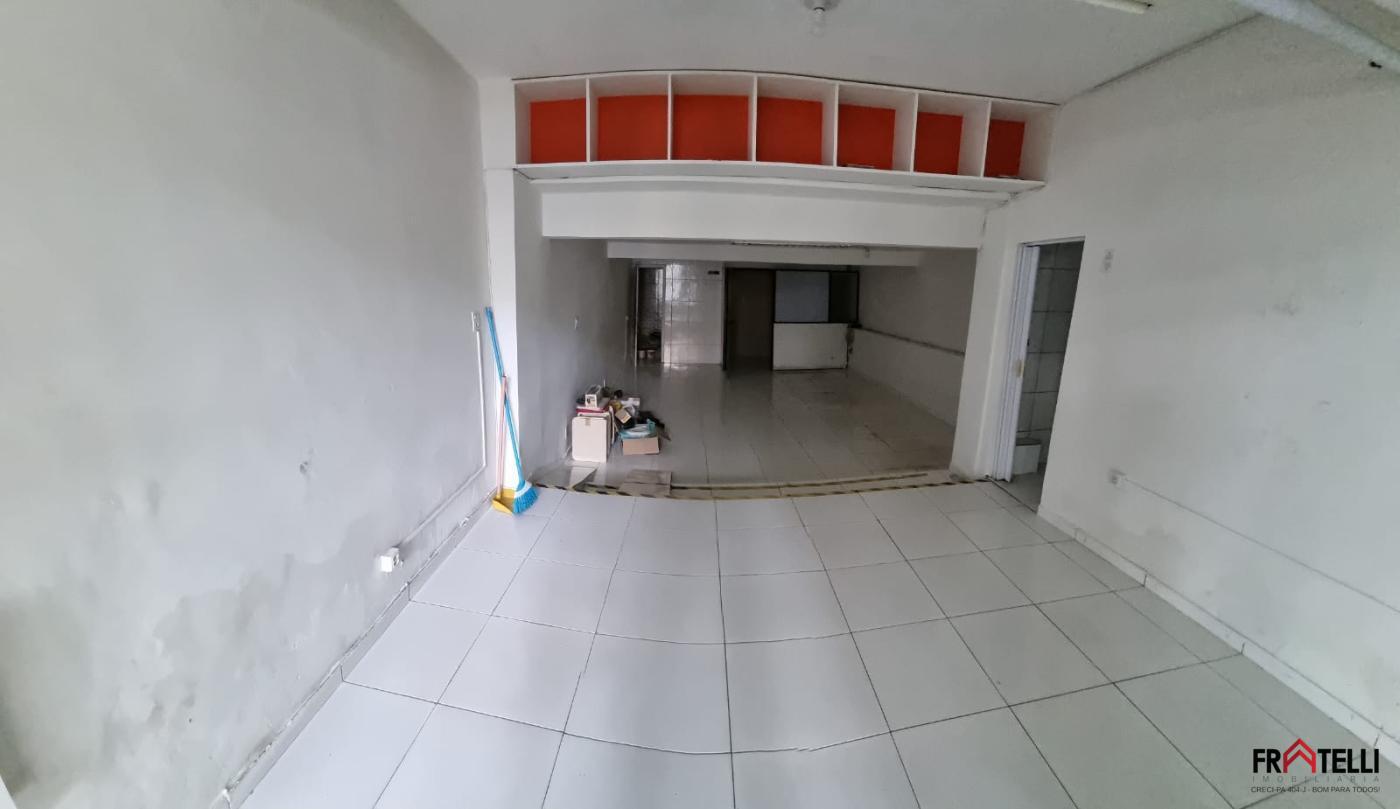 Casa à venda com 4 quartos, 241m² - Foto 13