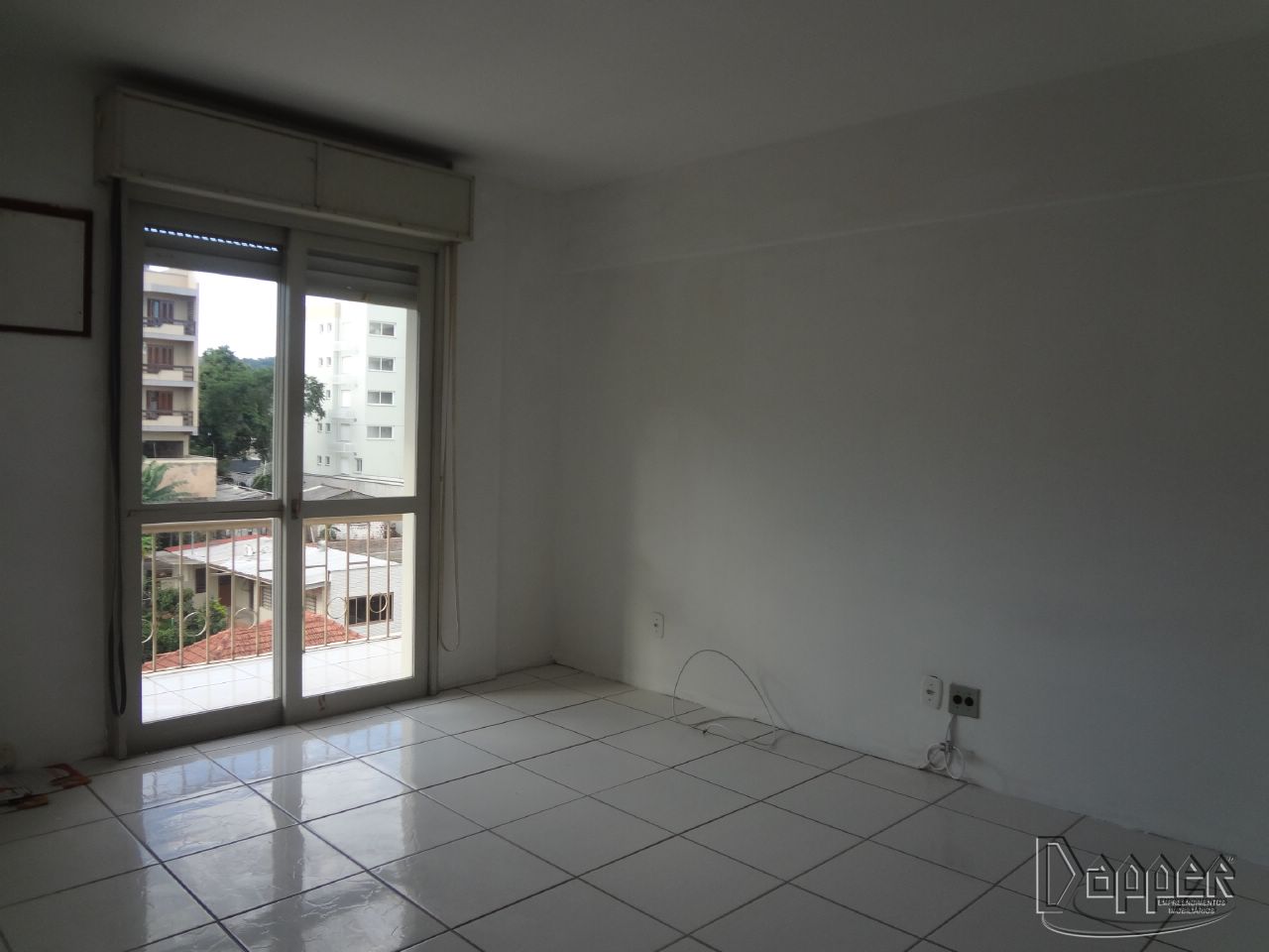 Apartamento à venda com 2 quartos, 65m² - Foto 2