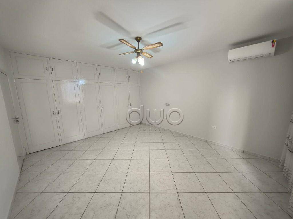 Casa para alugar com 3 quartos, 298m² - Foto 13