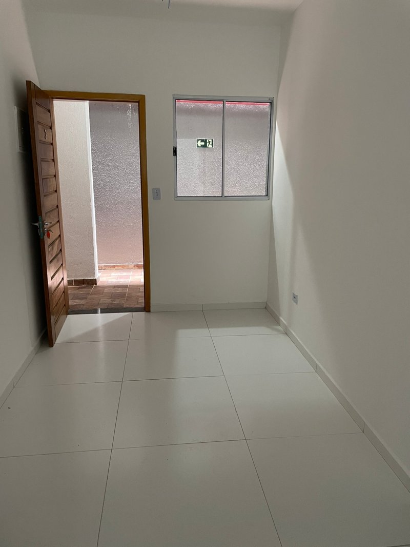 Apartamento à venda com 2 quartos, 40m² - Foto 11