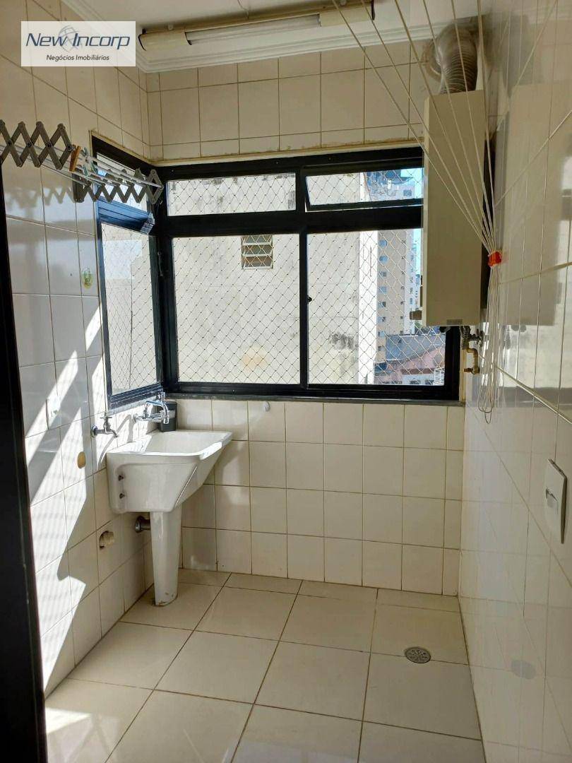 Apartamento à venda com 2 quartos, 70m² - Foto 11