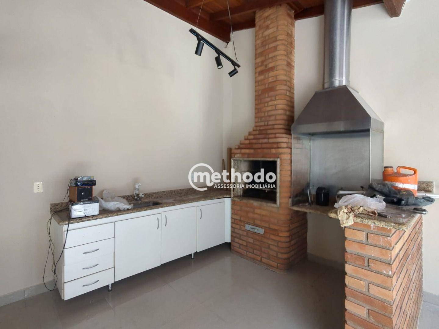 Casa para alugar com 3 quartos, 150m² - Foto 37