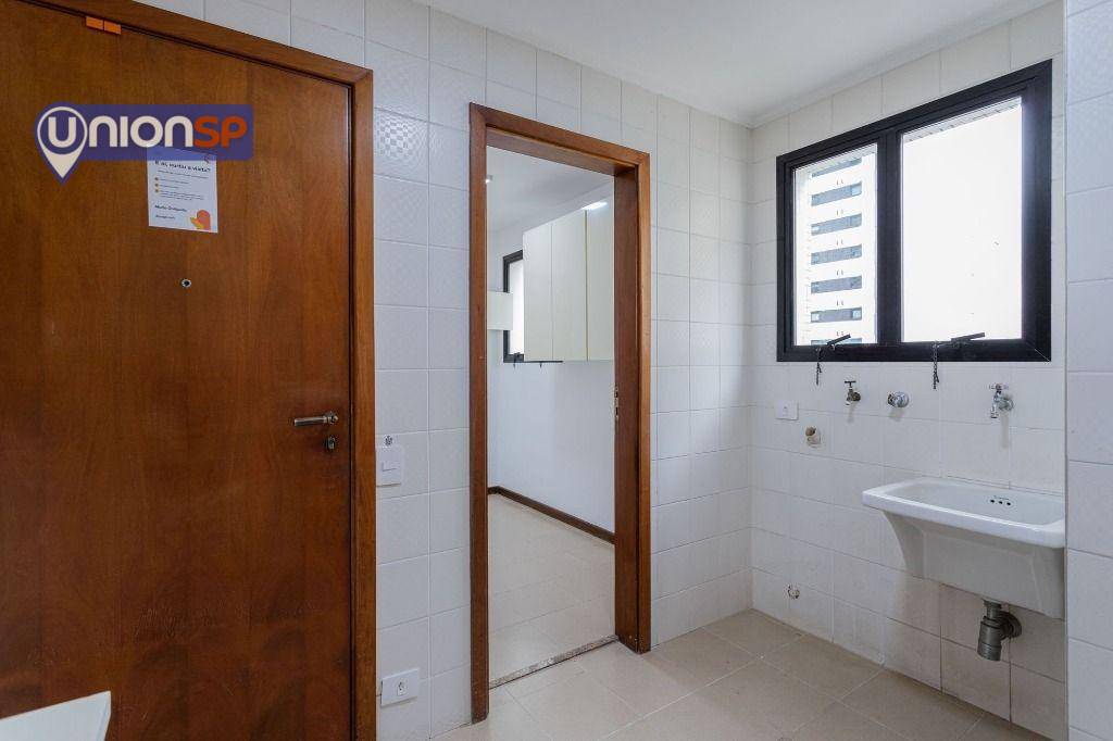 Apartamento à venda com 3 quartos, 184m² - Foto 30