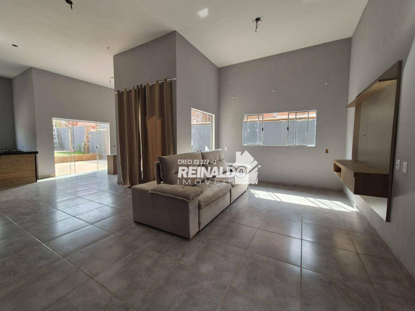 Casa de Condomínio à venda com 3 quartos, 185m² - Foto 1