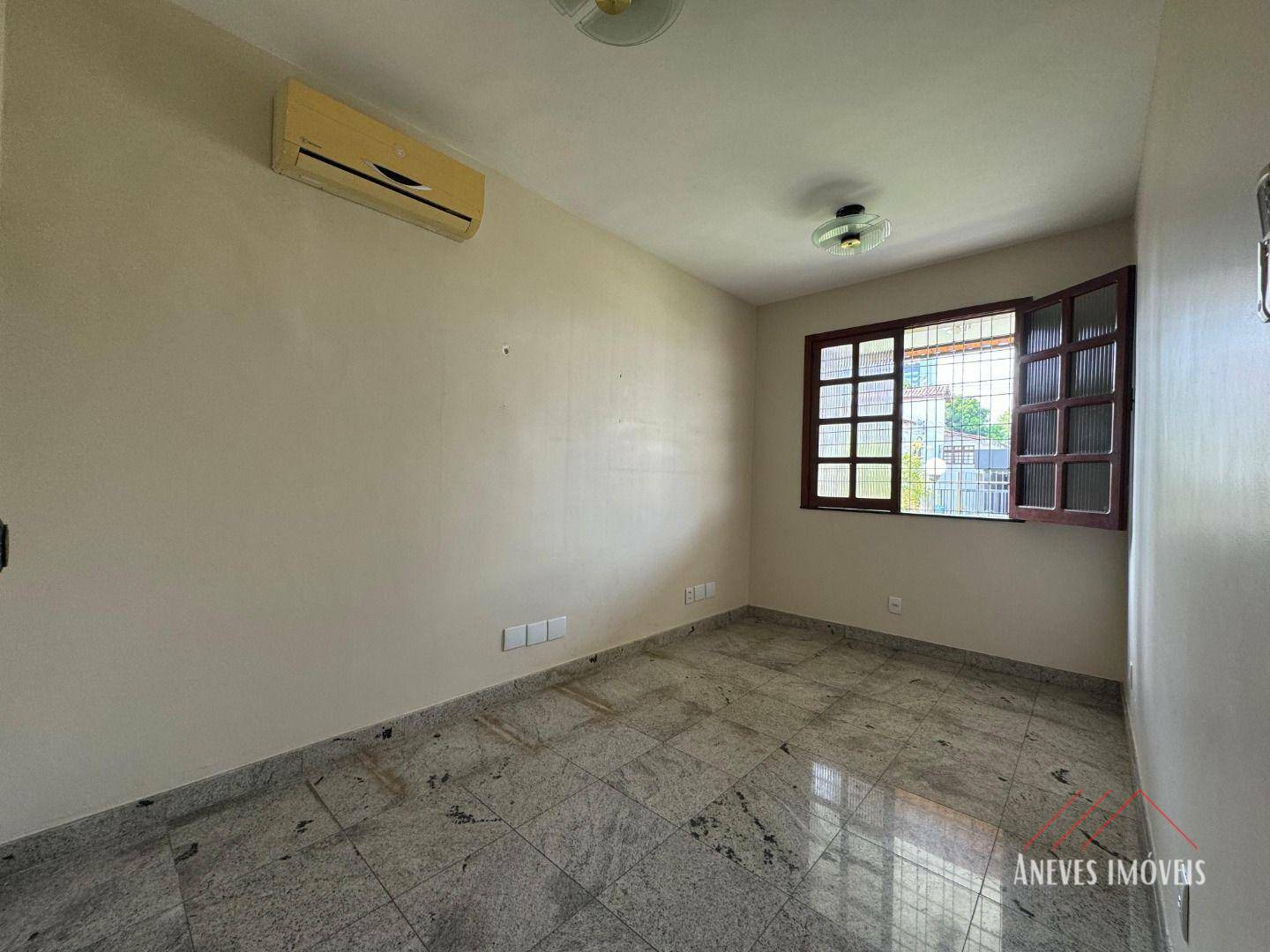 Casa de Condomínio para alugar com 4 quartos, 10m² - Foto 35