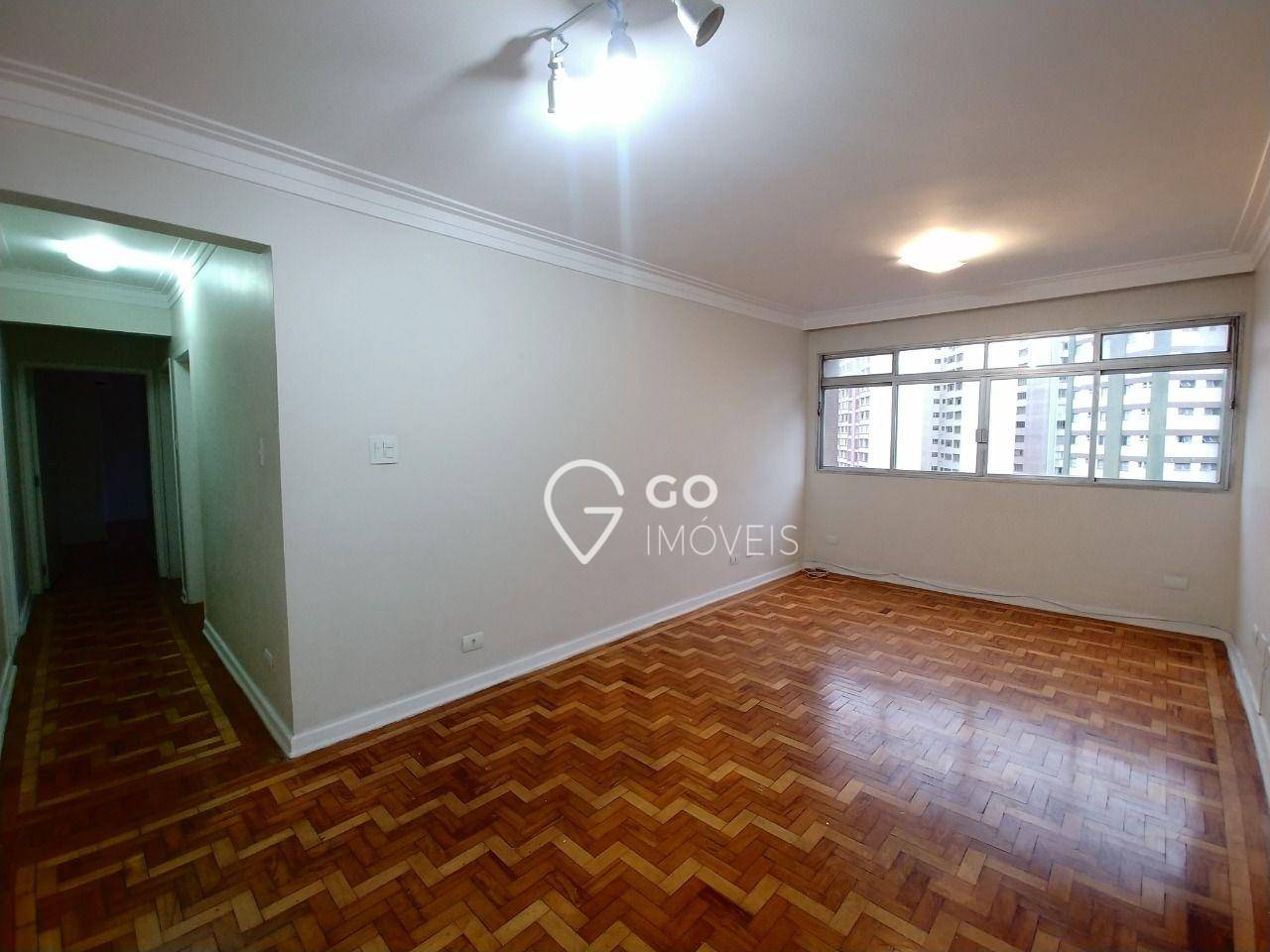 Apartamento para alugar com 3 quartos, 130m² - Foto 1