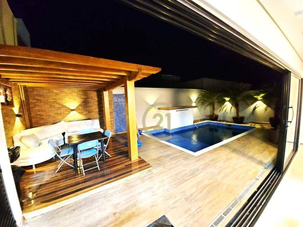 Casa de Condomínio à venda com 3 quartos, 253m² - Foto 3