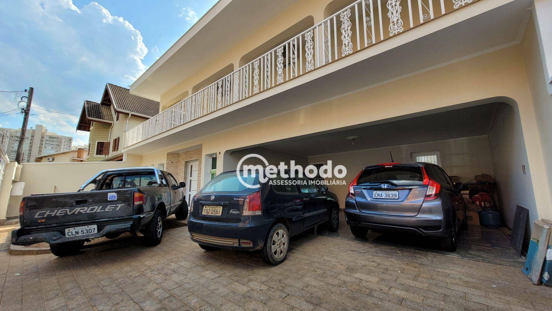 Casa à venda com 4 quartos, 500m² - Foto 1