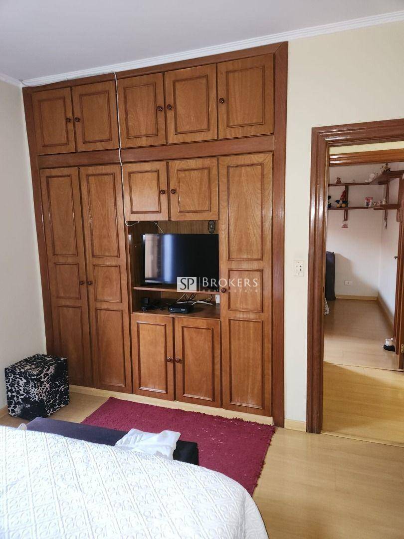 Casa à venda com 3 quartos, 228m² - Foto 15