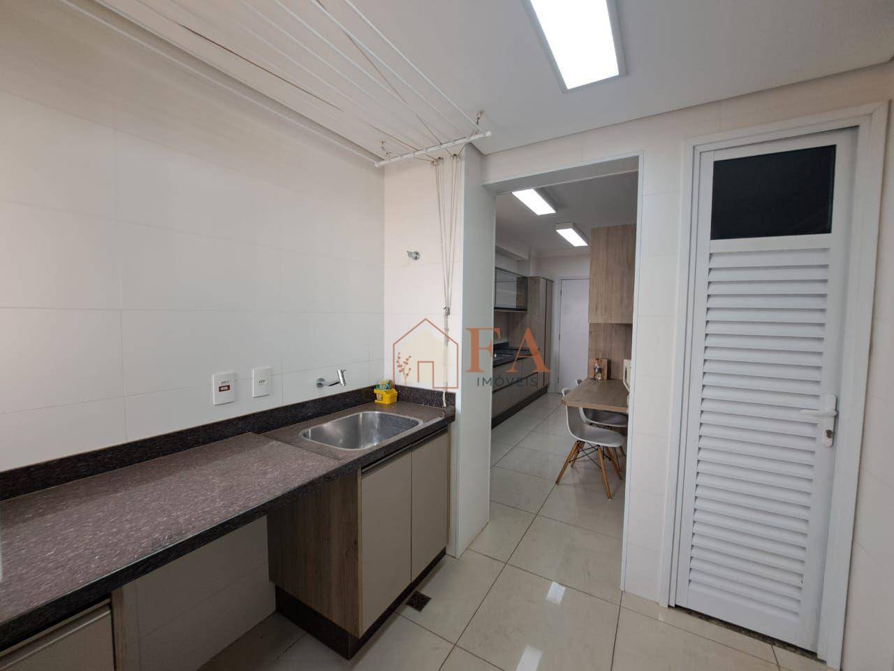 Apartamento à venda com 3 quartos, 150m² - Foto 16