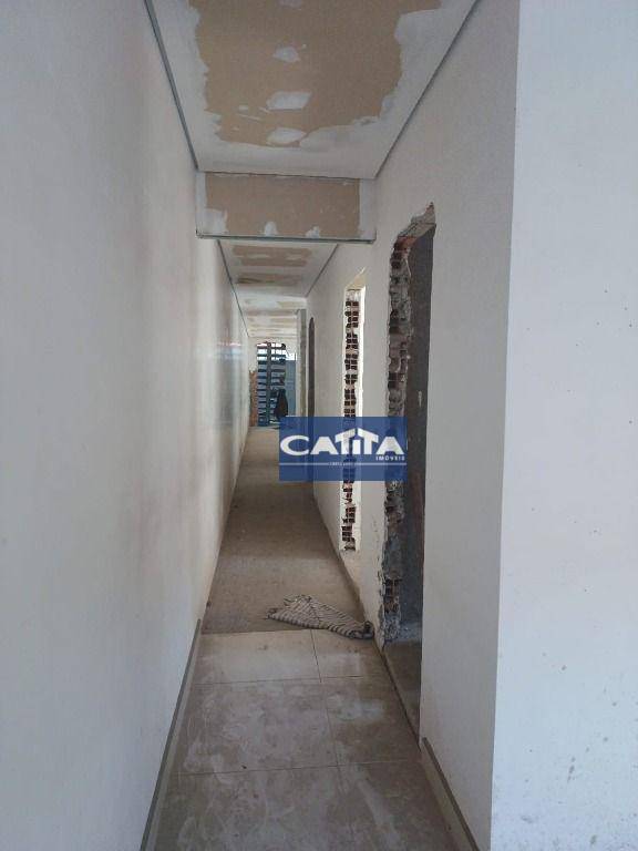 Casa à venda com 5 quartos, 240m² - Foto 9