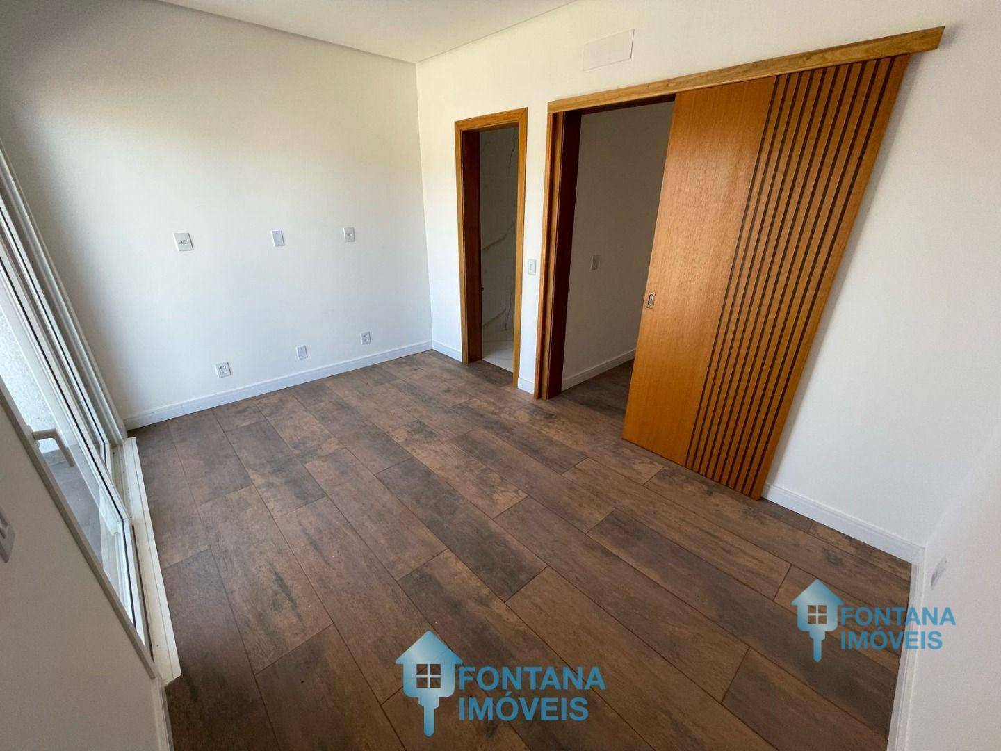 Casa à venda com 2 quartos, 110m² - Foto 11