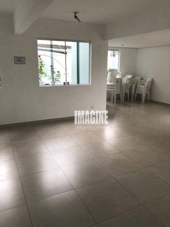 Apartamento à venda com 2 quartos, 52m² - Foto 14