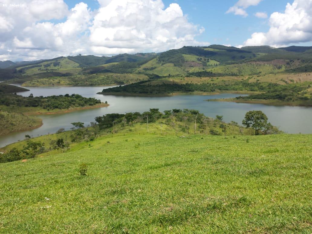 Fazenda à venda com 1 quarto, 120m² - Foto 2