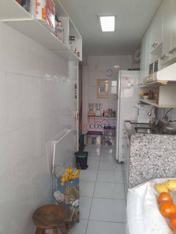 Apartamento à venda com 2 quartos, 65m² - Foto 19