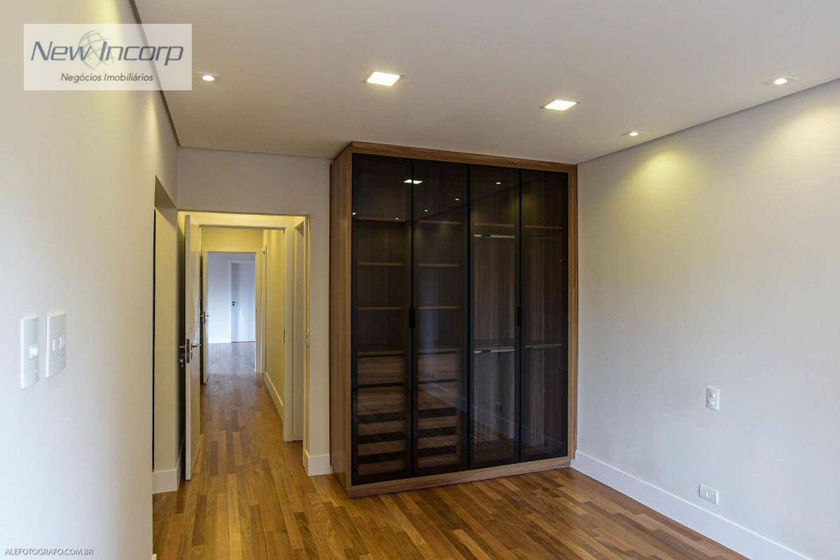 Apartamento à venda com 3 quartos, 188m² - Foto 17