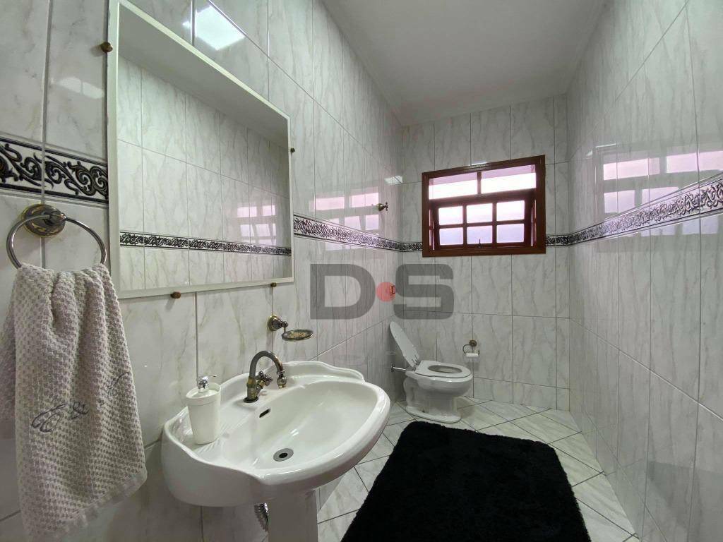 Sobrado à venda com 3 quartos, 300m² - Foto 13