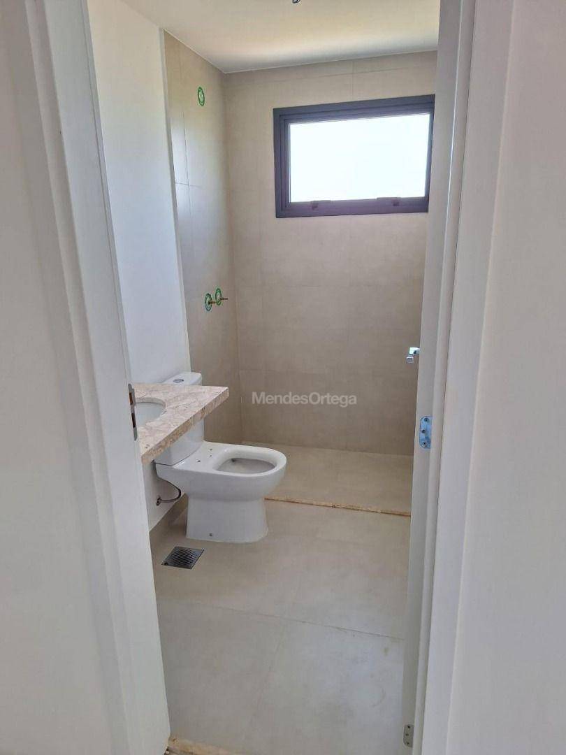 Apartamento à venda com 3 quartos, 131m² - Foto 9