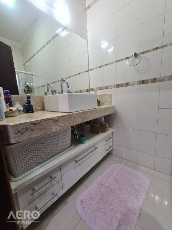 Casa de Condomínio à venda com 3 quartos, 283m² - Foto 28