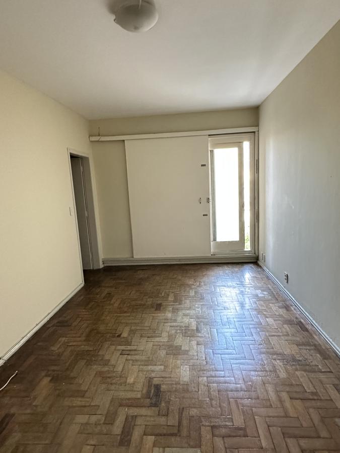 Apartamento à venda com 2 quartos, 105m² - Foto 2