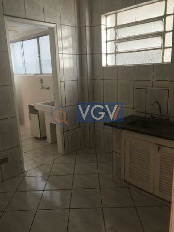 Apartamento para alugar com 3 quartos, 95m² - Foto 6