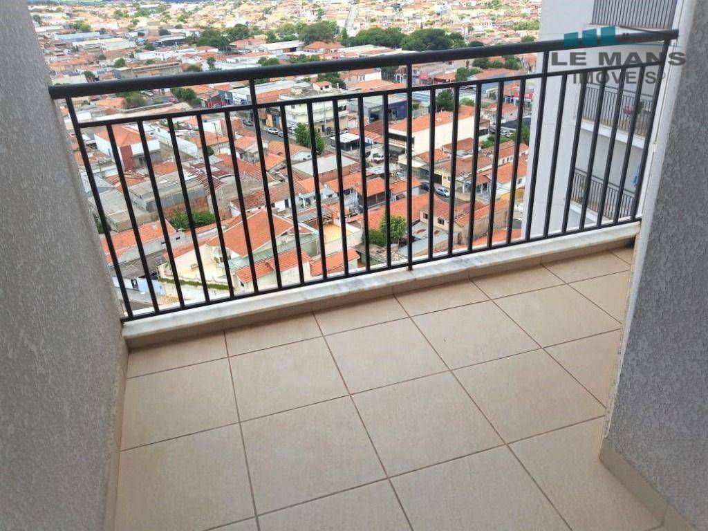 Apartamento à venda com 2 quartos, 66m² - Foto 4