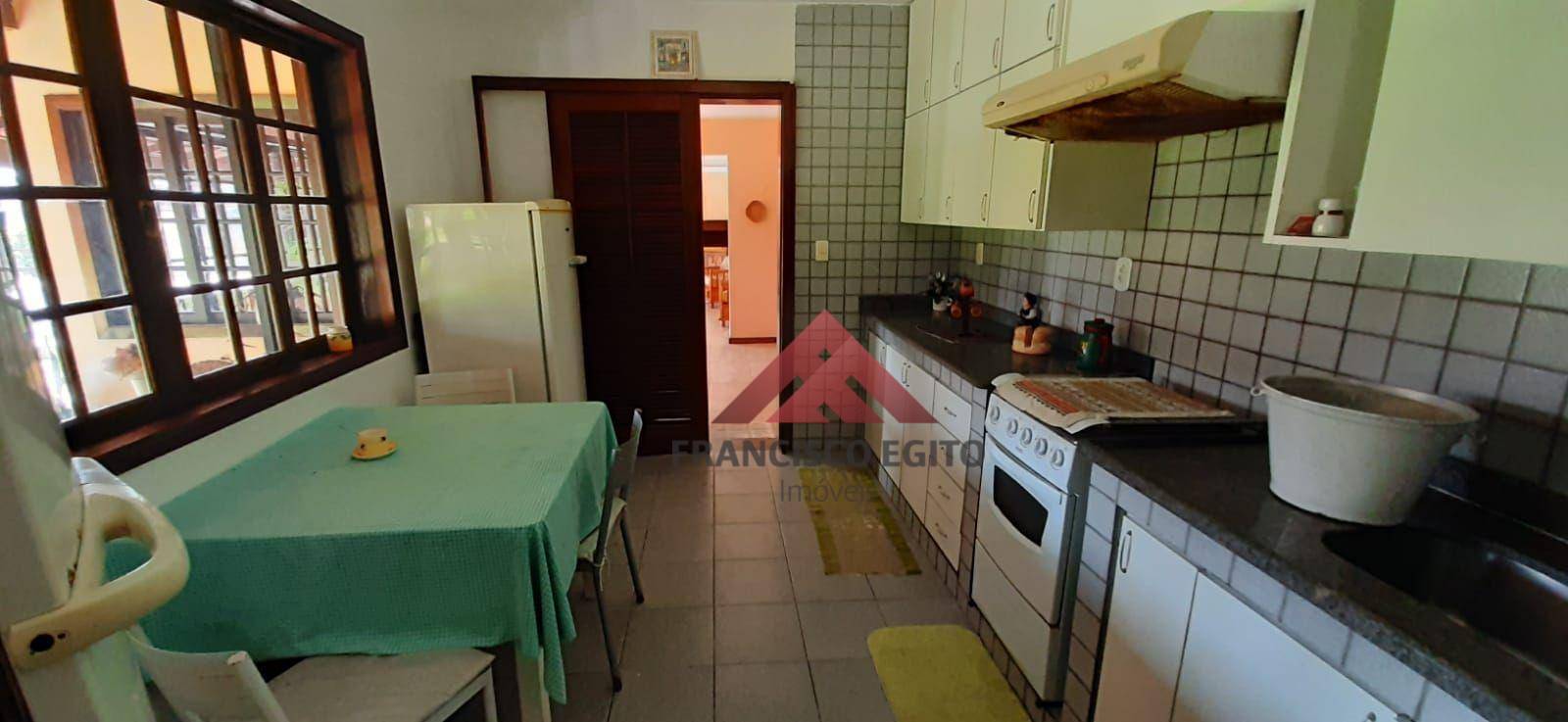 Casa à venda com 3 quartos, 275m² - Foto 28