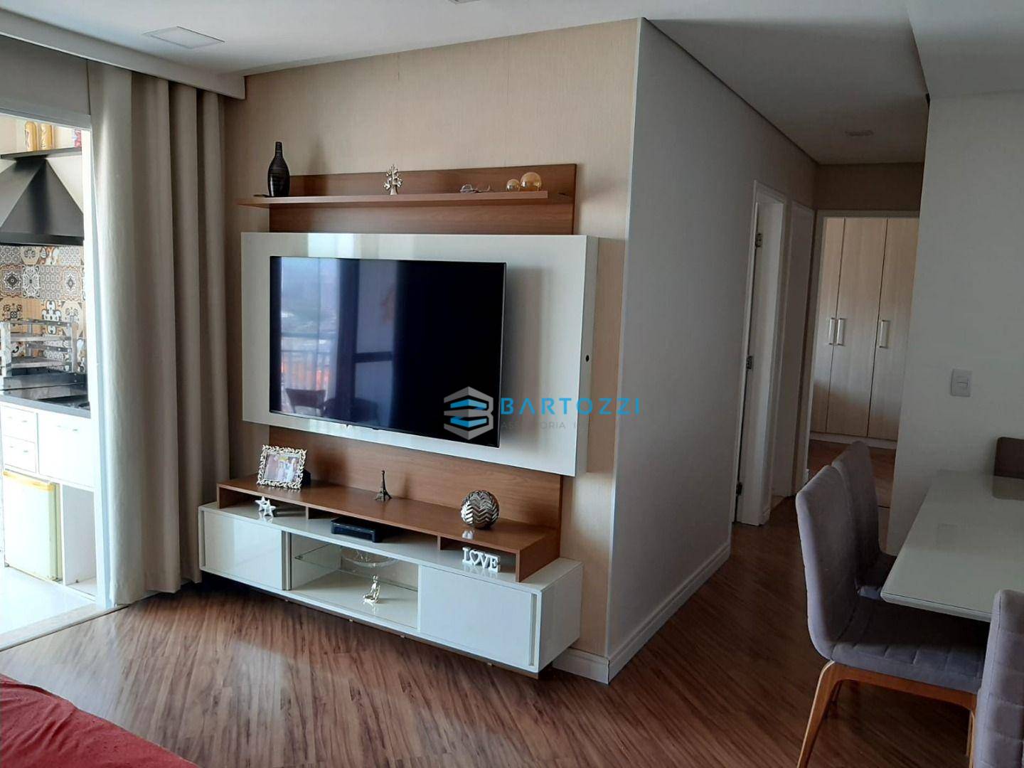 Apartamento à venda com 2 quartos, 58m² - Foto 1