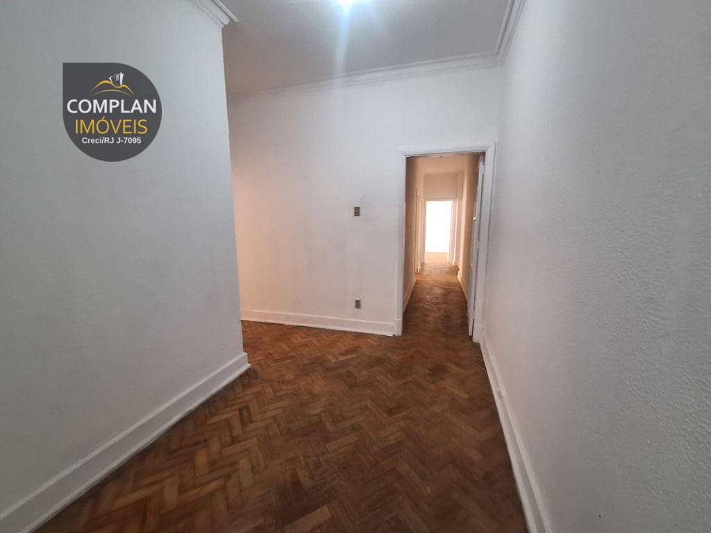 Apartamento à venda com 3 quartos, 188m² - Foto 12