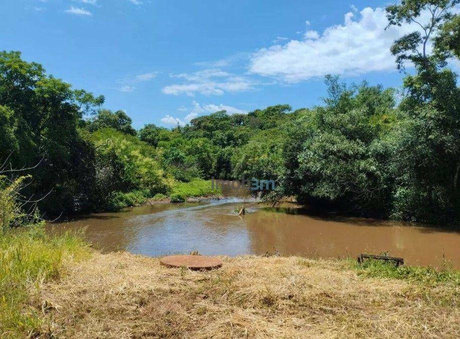 Chácara à venda com 3 quartos, 150m² - Foto 16