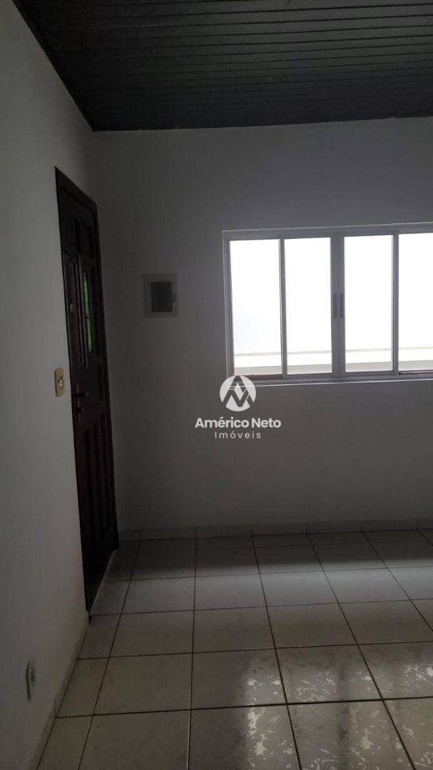 Casa para alugar com 2 quartos, 160m² - Foto 37