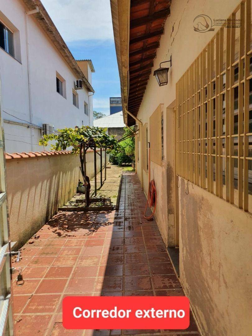 Casa à venda com 3 quartos, 187m² - Foto 2