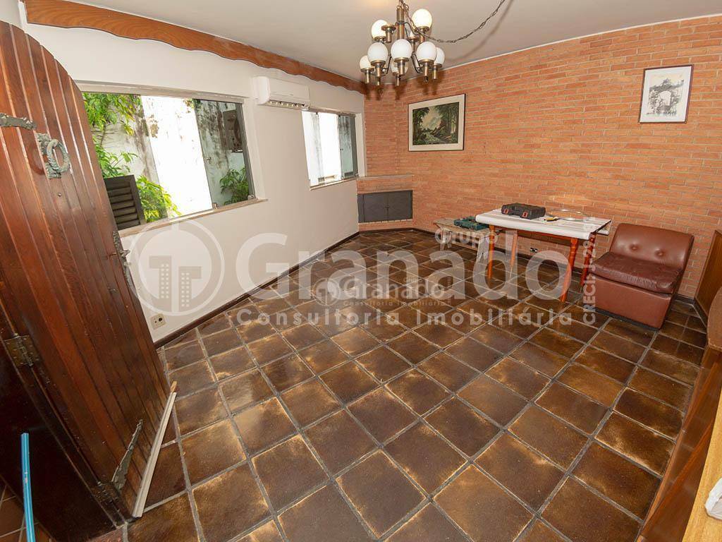 Casa à venda com 4 quartos, 400m² - Foto 12