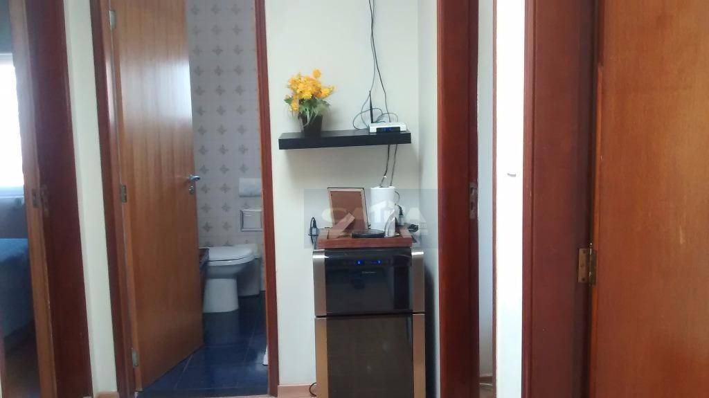 Sobrado à venda com 3 quartos, 240m² - Foto 20