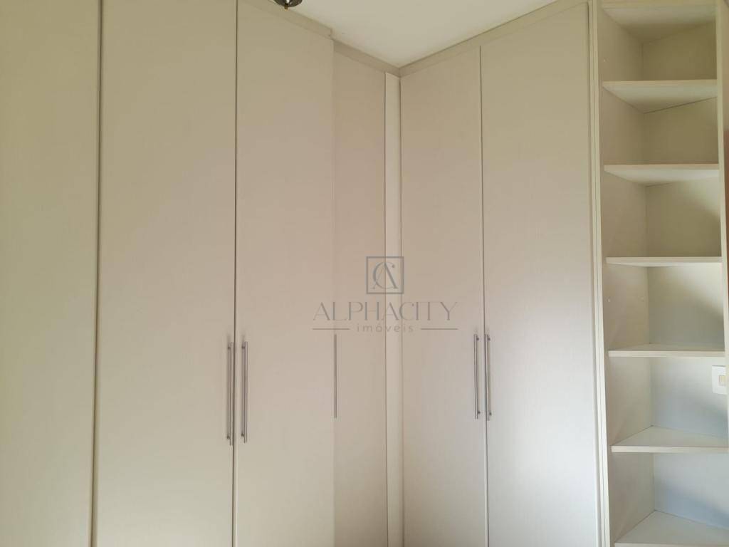 Apartamento para alugar com 3 quartos, 139m² - Foto 8