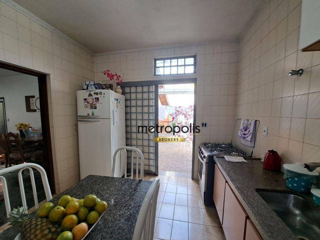 Casa à venda com 3 quartos, 189m² - Foto 8