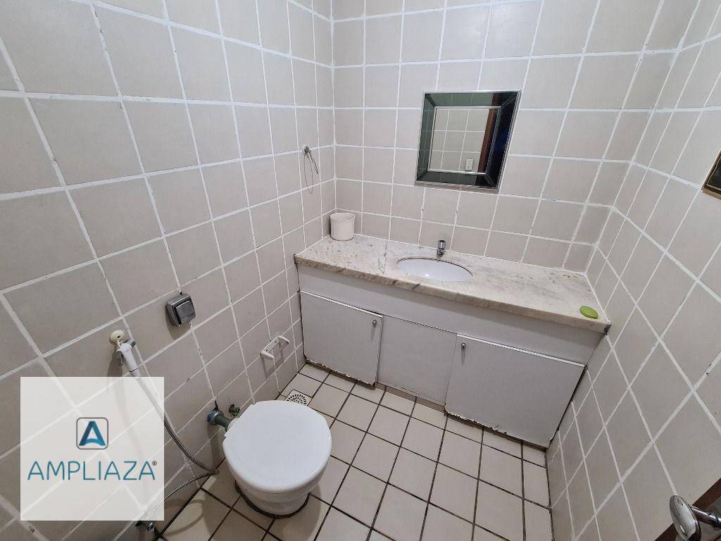 Casa à venda com 4 quartos, 300m² - Foto 22