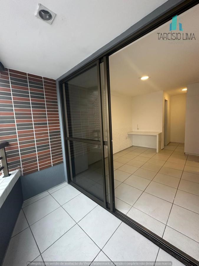 Apartamento à venda com 3 quartos, 76m² - Foto 11