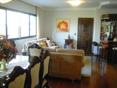 Apartamento à venda com 3 quartos, 161m² - Foto 2