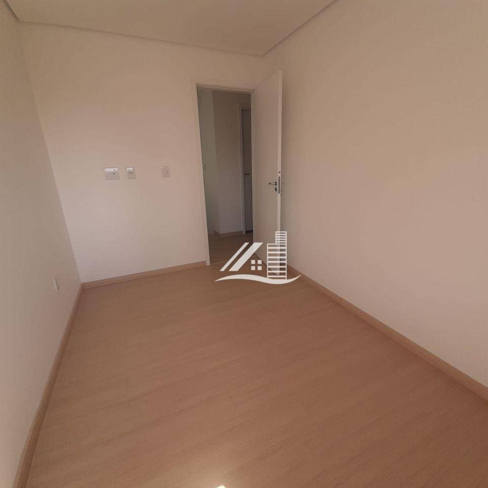 Sobrado à venda com 3 quartos, 186m² - Foto 4