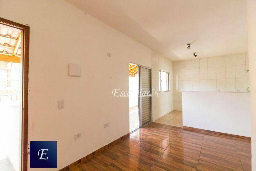 Casa à venda com 7 quartos, 300m² - Foto 2