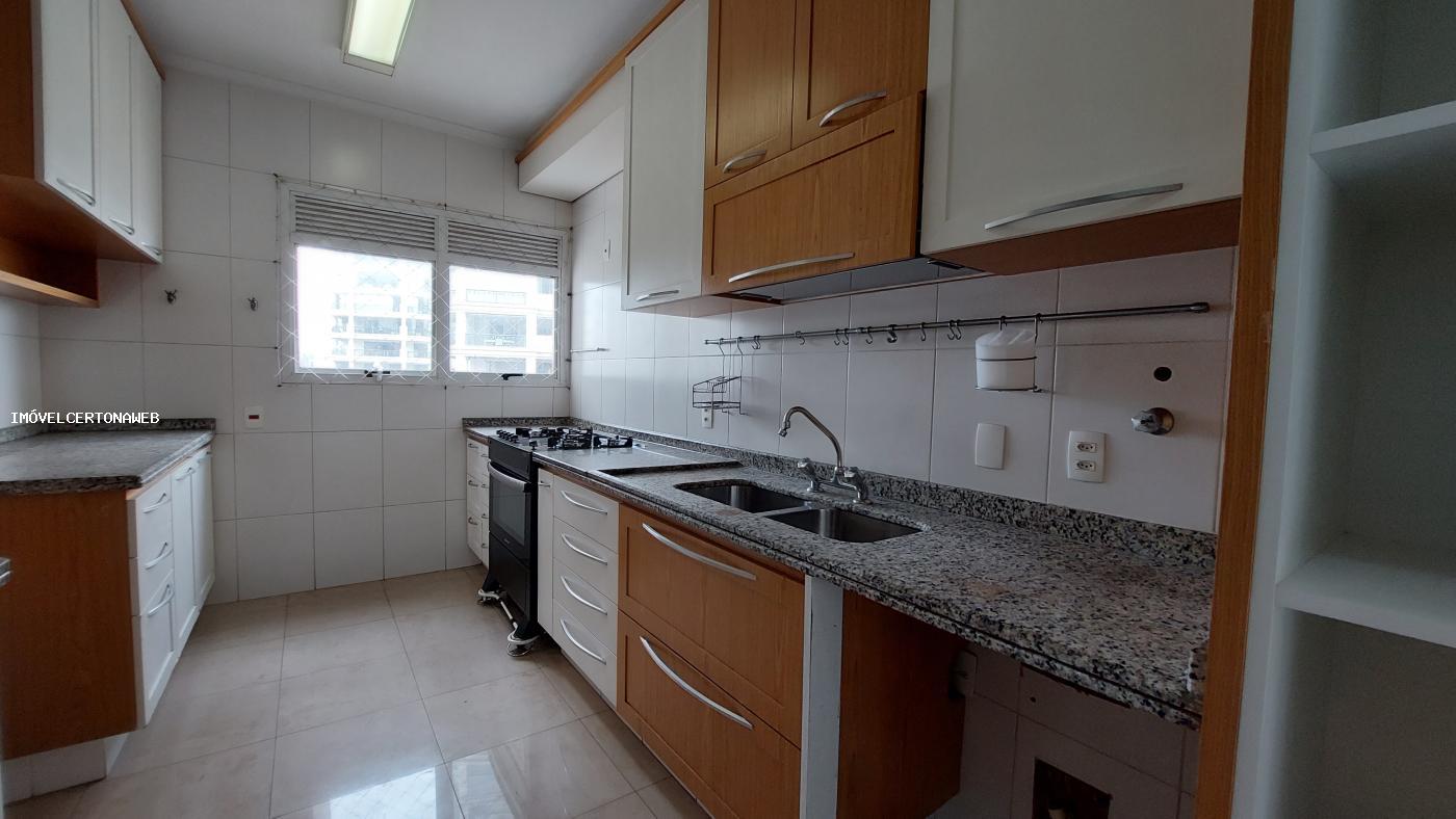 Apartamento à venda com 4 quartos, 238m² - Foto 43