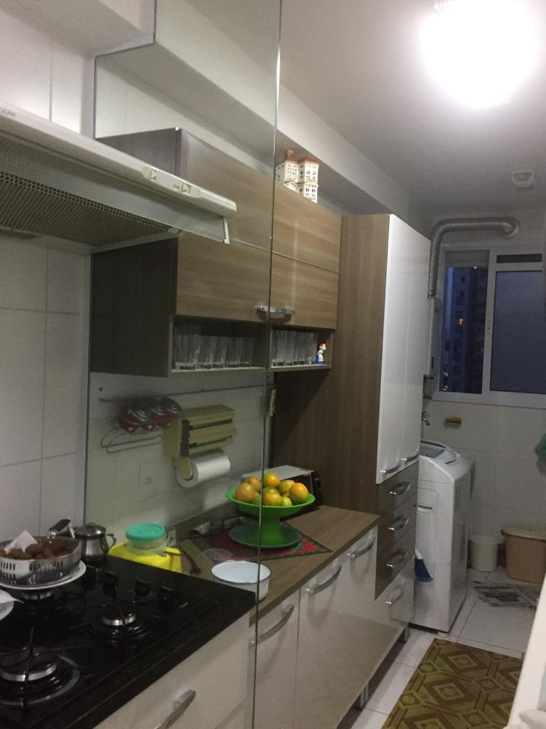 Apartamento à venda com 2 quartos, 64m² - Foto 2